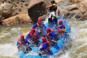 How Adventure-Based Corporate Events Enhance Team Performance